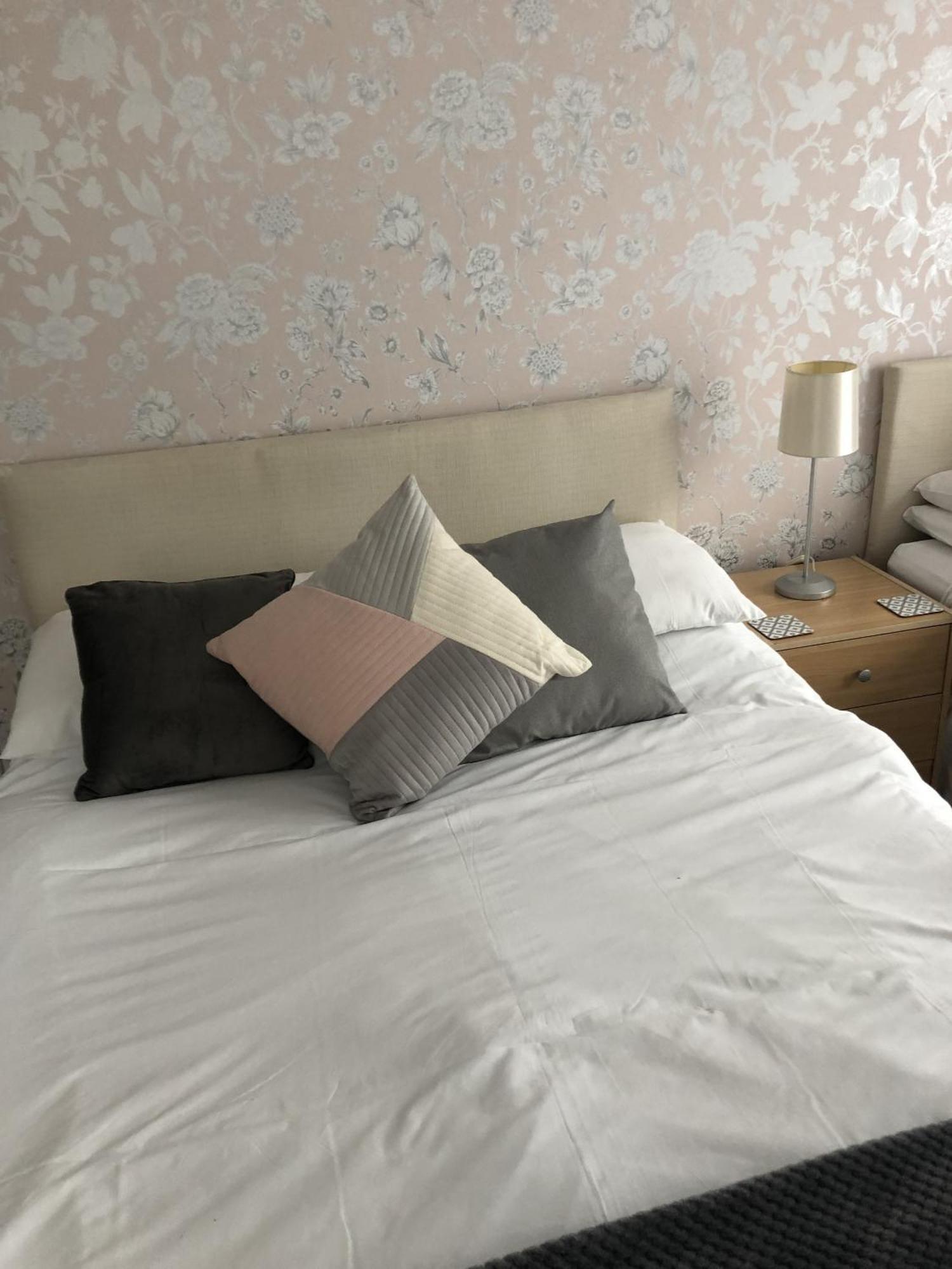 Basingstoke En Suite Room In Garden Annex מראה חיצוני תמונה