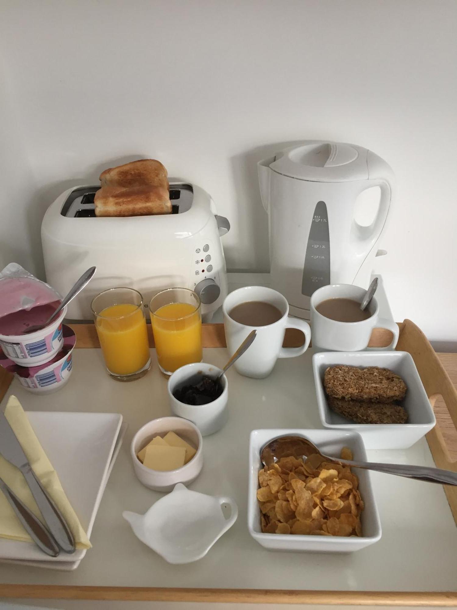 Basingstoke En Suite Room In Garden Annex מראה חיצוני תמונה