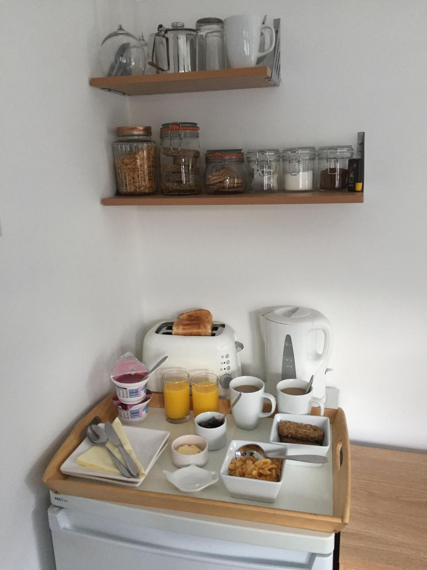 Basingstoke En Suite Room In Garden Annex מראה חיצוני תמונה